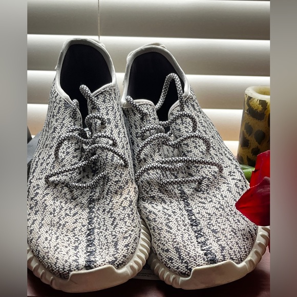 Copy- Men’s Yeezy Boost 350 “Turtle Doves” 2015 - Picture 1 of 5